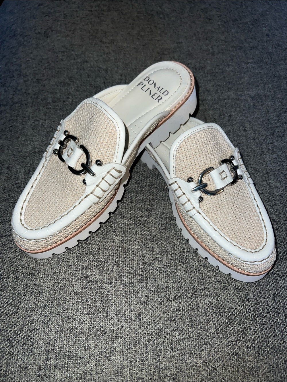 Donald J. Pliner Beige and White Slip-On Loafer Mules 6.5
